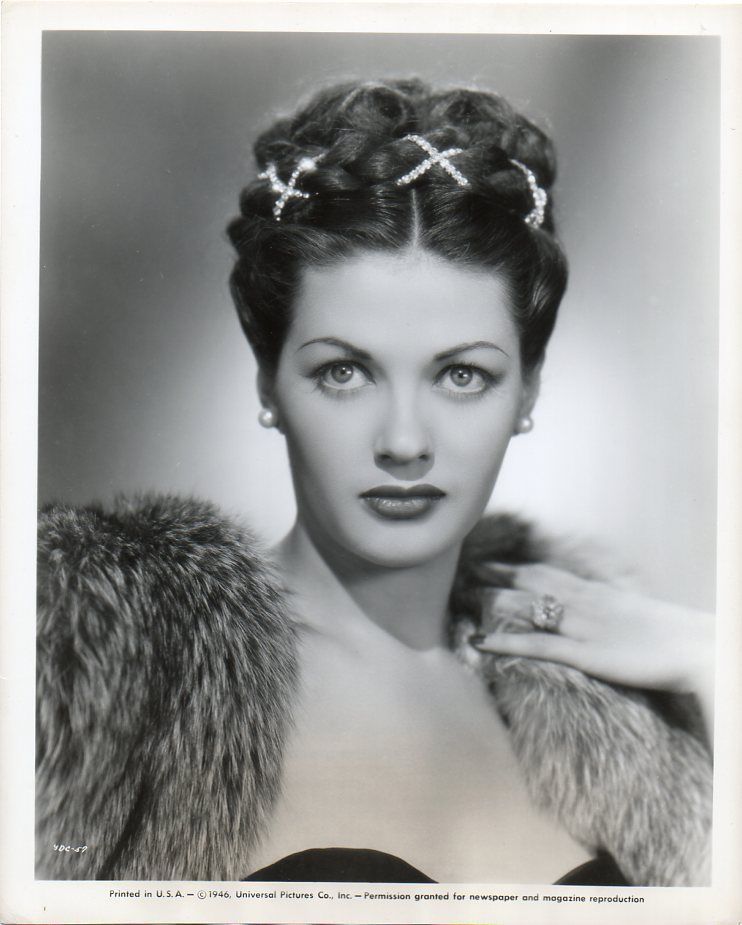 Yvonne De Carlo